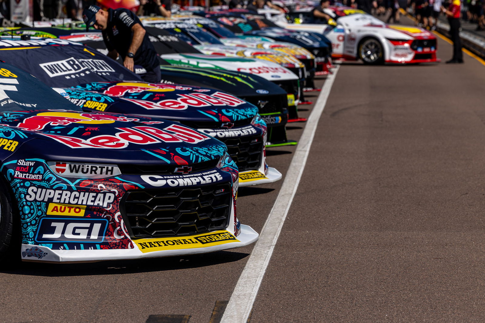 Supercars teams hold calendar expansion meeting