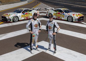 Matt Payne and Kai Allen pose with their Mustangs. Image: Supplied