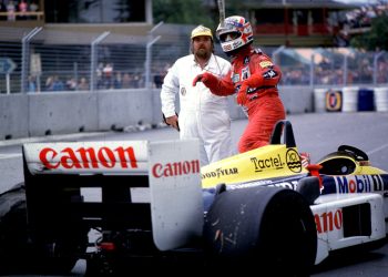 Nigel Mansell climbs out of his Williams at the 1986 Australian Grand Prix in Adelaide. Image: XPB Images.