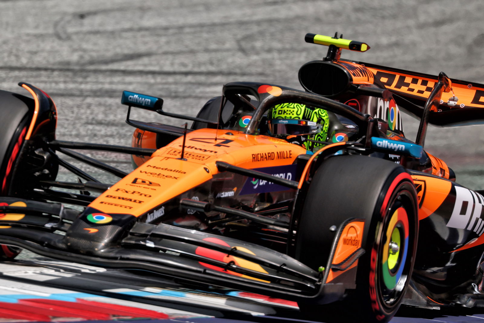 Norris edges Piastri in Austrian FP3