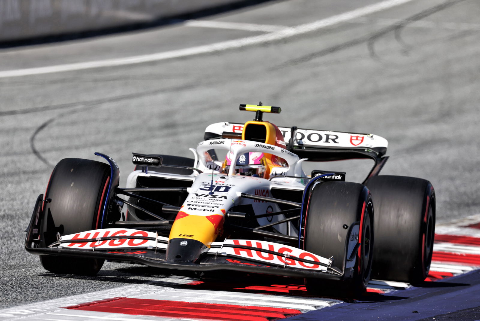 Lawson outqualifies Verstappen in stunning season-best
