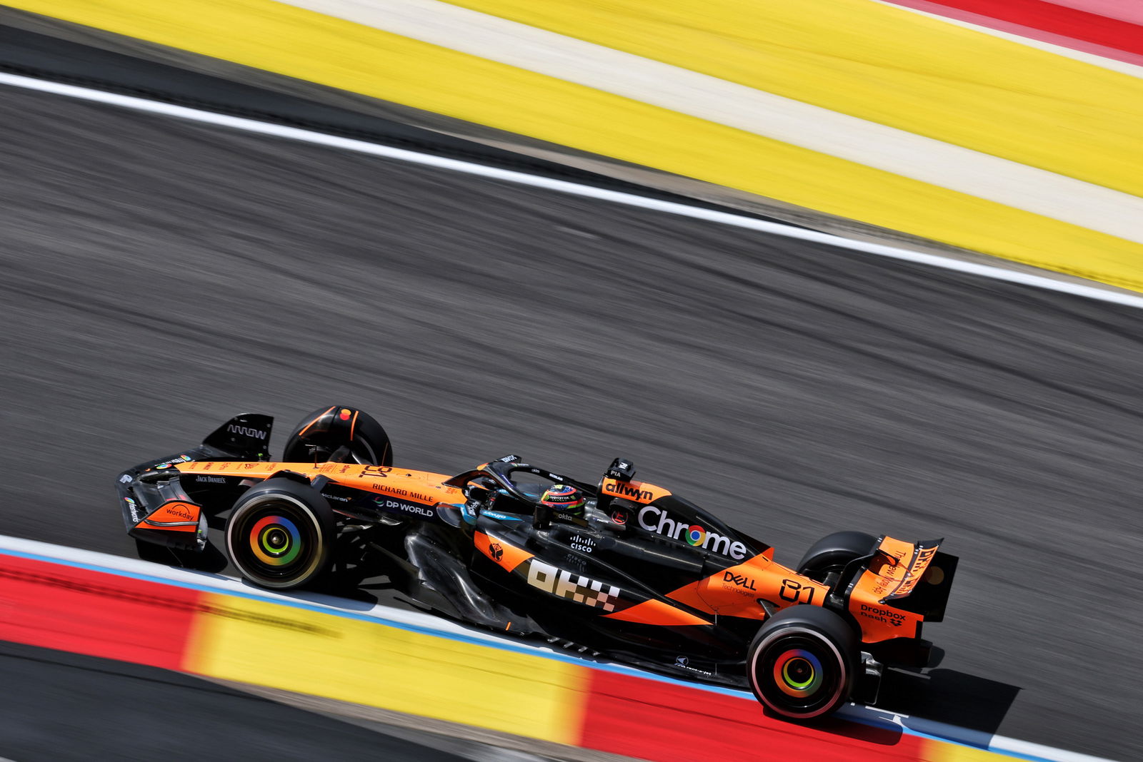 Piastri Sets the Pace in Belgian GP Practice: A Statement of Intent?