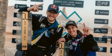 Molly Taylor and teammate Kevin celebrate winning the inaugural FIA Extreme H World Cup.