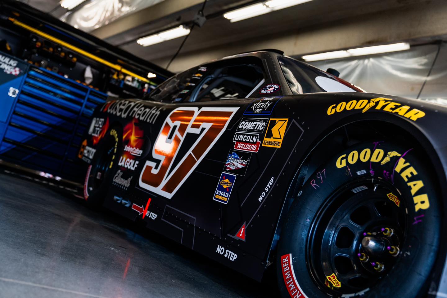 Cup drivers dominate as SVG qualifies deep in Xfinity field