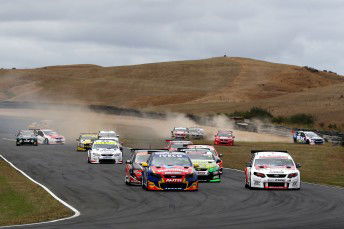 Hampton Downs crash rips apart Scott McLaughlin’s campaign