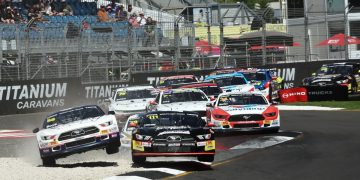 Side-by-side through the Senna Chicane, worked for Todd Hazelwood (#111), not so much for Jordan Boys (#88). Image: InSyde Media