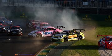 The incident at Turn 1 brough a few undone. Image: InSyde Media