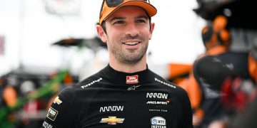 Alexander Rossi drove for McLaren in 2023 and 2024. Image: James Black