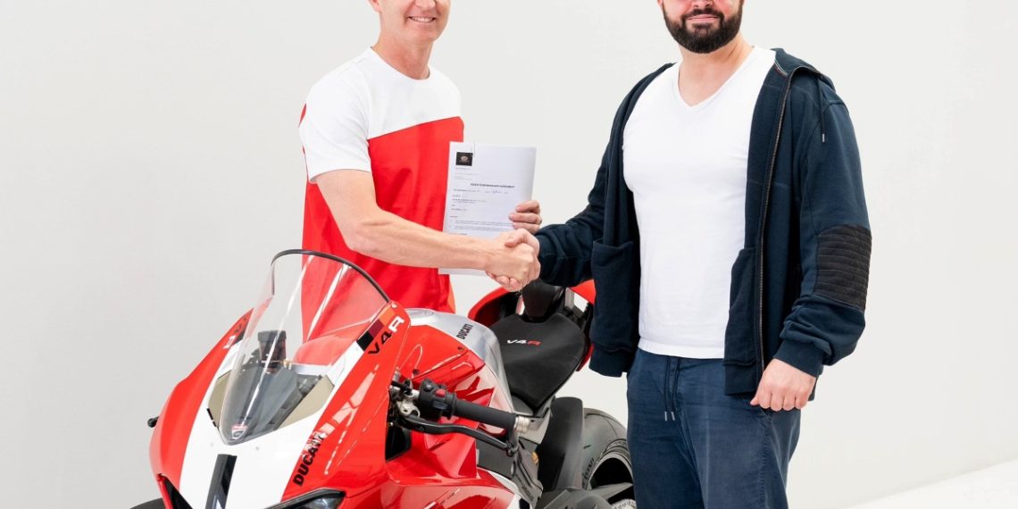 Three time ASBK Champion Glenn Allerton with new Superbike team owner Lecha Khouri.