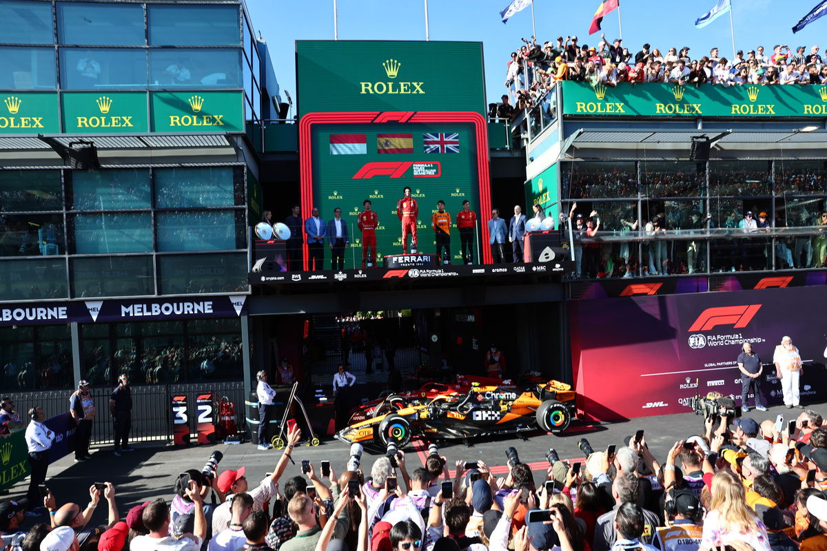 Tickets for the Saturday and Sunday of the 2025 Formula 1 Australian Grand Prix have sold out. Image: Batchelor / XPB Images