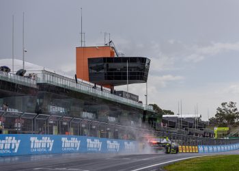 Rain fell during the Bathurst 12 Hour and is likely to affect practice for the Supercars Bathurst 500 also. Image: InSyde Media