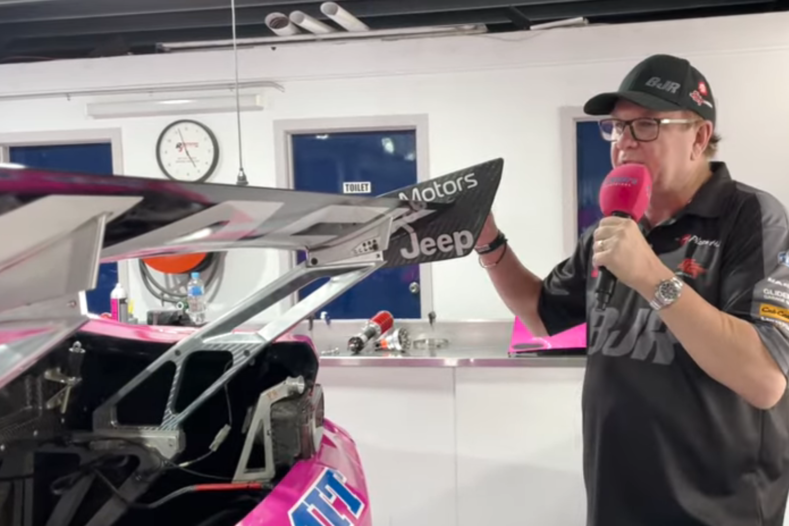 VIDEO: The Camaro’s new rear wing mounts