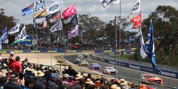 Fans watch the 2024 Bathurst 1000. Image: Supercars