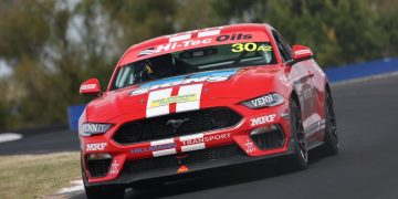 Ben Gomersall was the race leader at the halfway mark in the Mustang he shares with his dad Jason and Aaron Seton. Image: Speedshots