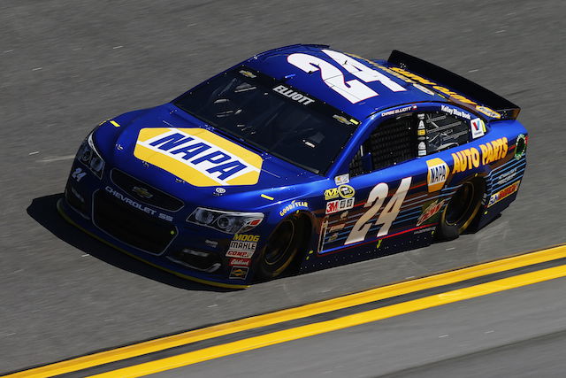 Chase Elliot became the youngest winner of the Daytona 500 pole at 20 years of age, carrying the number made famous by Jeff Gordon 