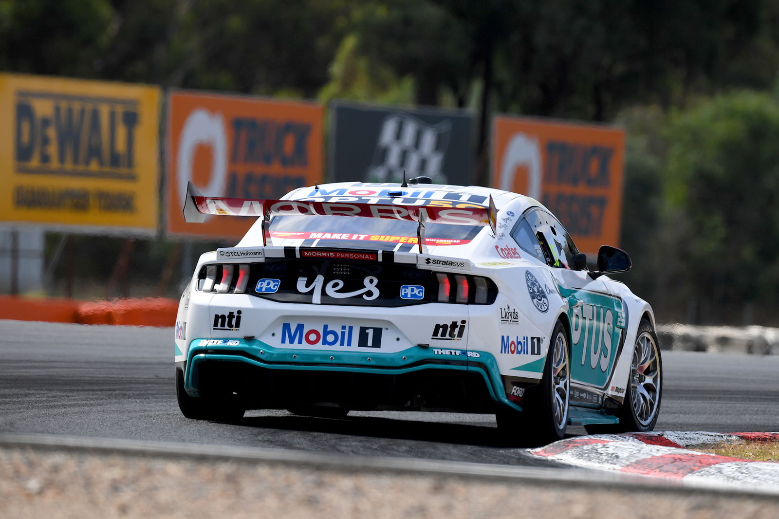 Ford drivers react to Mustang aero changes