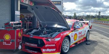 A DJR Mustang at Sandown.