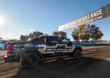 Craig Lowndes and Dale Moscatt at the start of the Finke Desert Race. Image: Michael Hurren