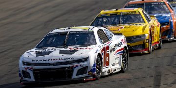 Shane van Gisbergen in the #16 Kaulig Racing Chevrolet Camaro.