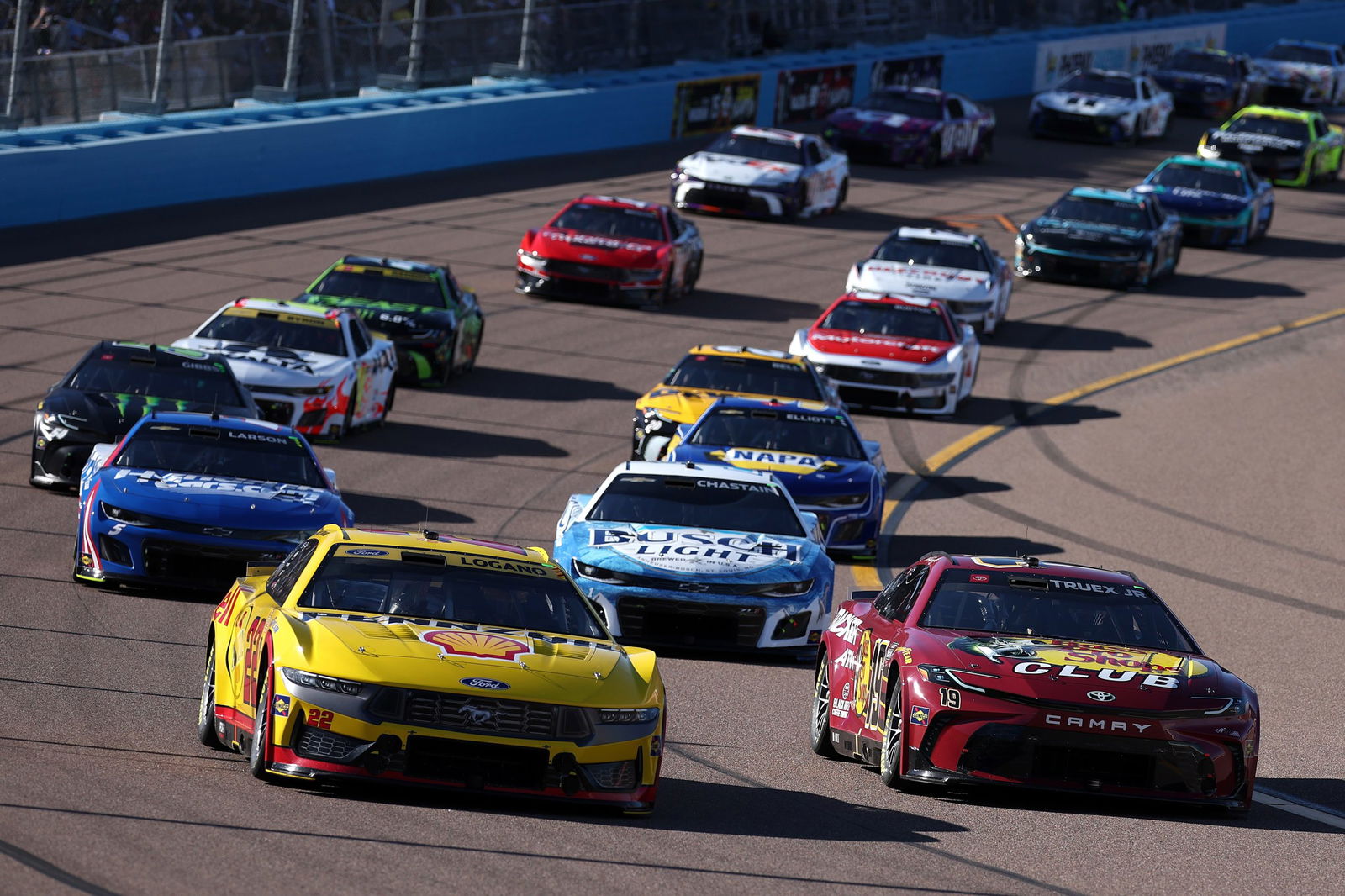 The start of the NASCAR Cup Series Championship 4 race at Phoenix.