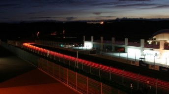 Porsche RSR leads Hampton Downs 12 hour
