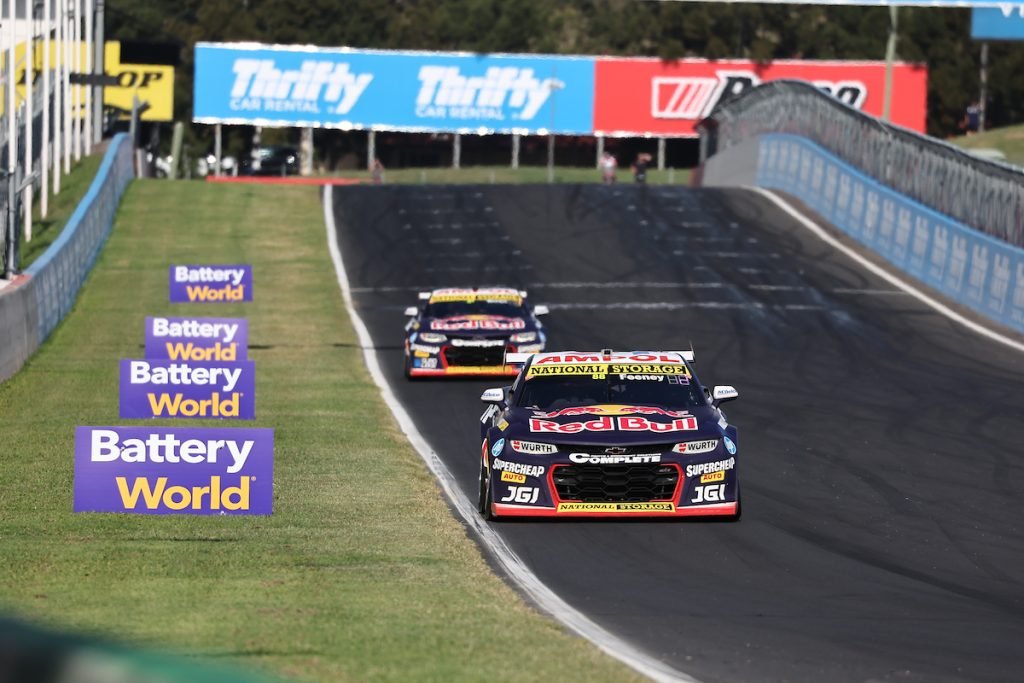 Broc Feeney leads Will Brown in Race 1 at the Bathurst 500. Image: InSyde Media