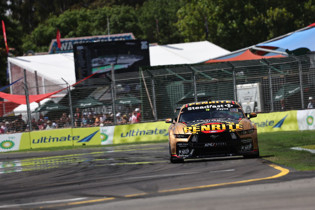 Payne breakthrough at Adelaide 500, Erebus wins teams’ title