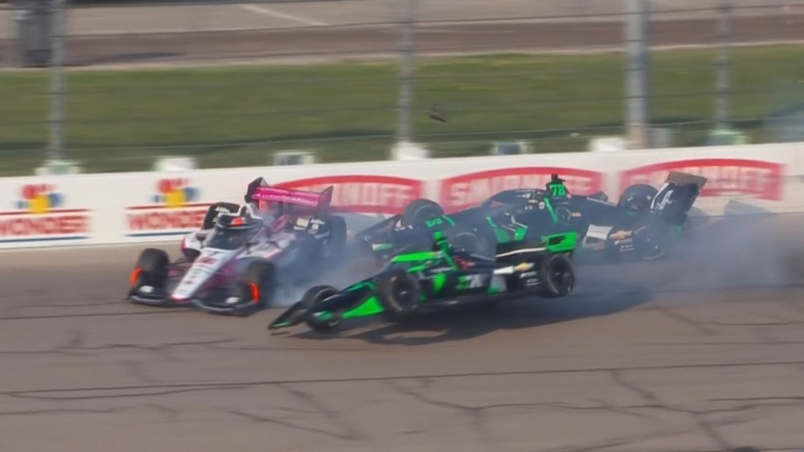 Noticias de IndyCar: David Malukas provoca un choque en Iowa