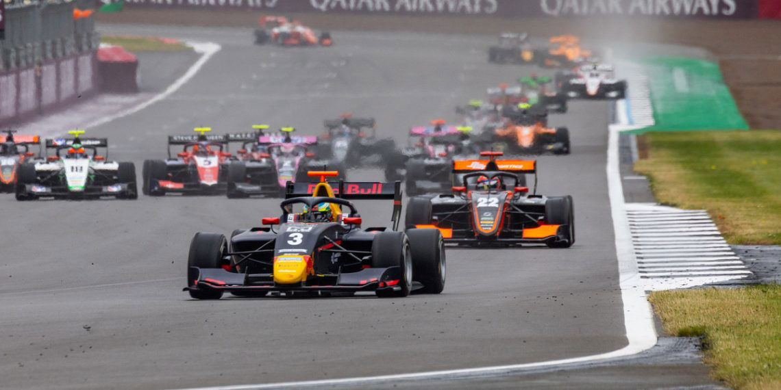 Arvid Lindblad won a chaotic Formula 3 Feature in Silverstone as the weather played a critical factor. Image: XPB Images