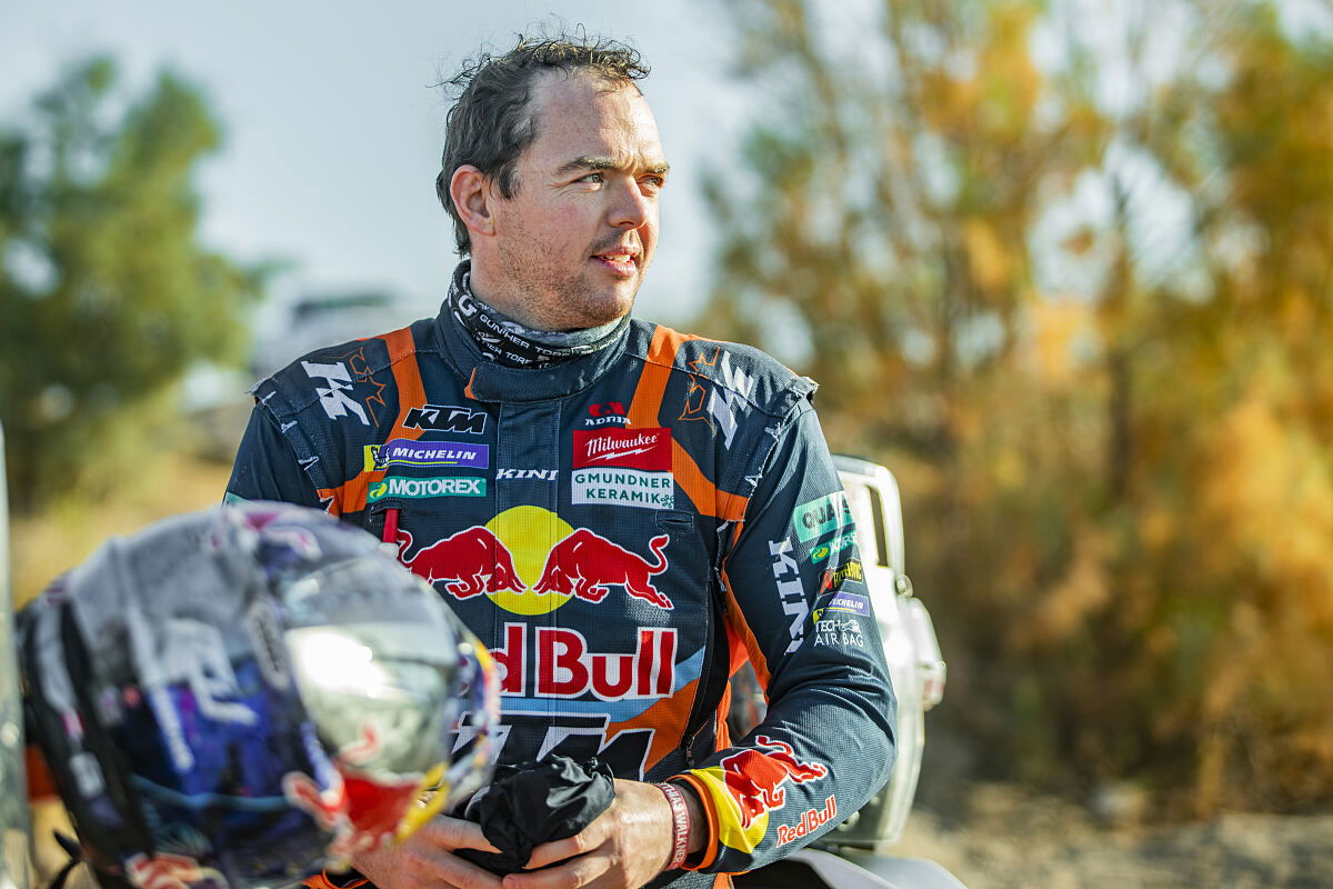 Dakar champ Walkner ruled out of 2024 race due to broken leg