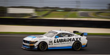 Rylan Gray and George Miedecke continue to show the way in GT4 when they topped both practice sessions. Image: Network R / Matthew Christie