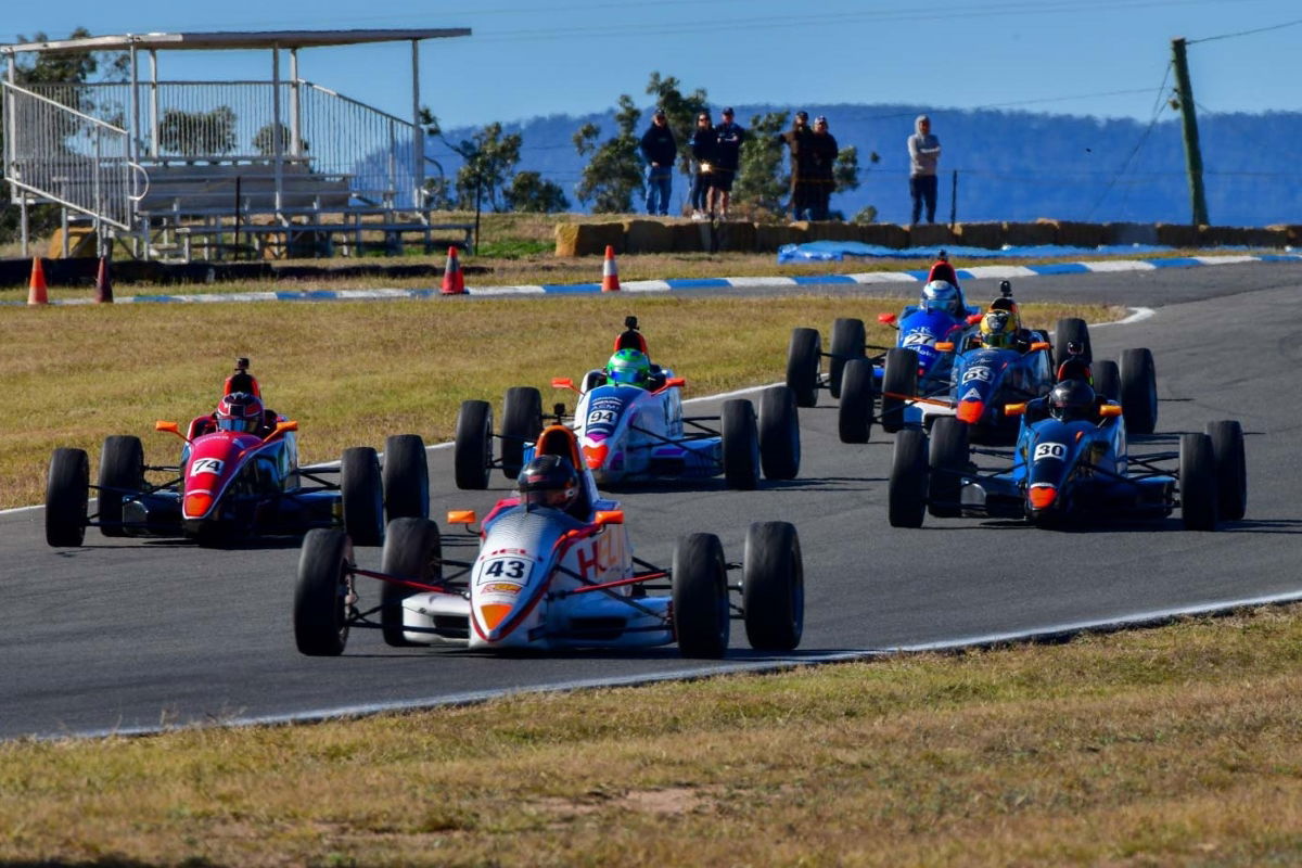 Three from three for Loiacono in Formula Ford round at Morgan Park