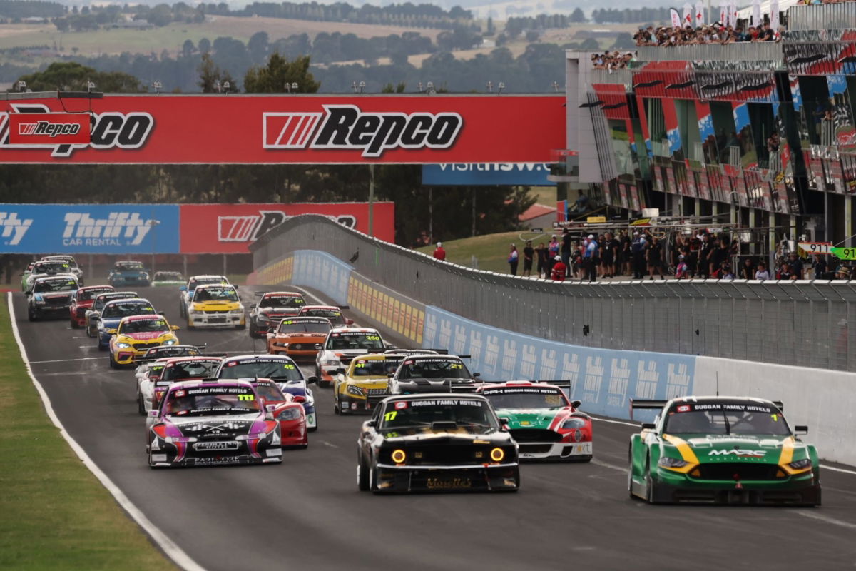 Taunton and Morgan, winners in Bathurst 12 Hour support races