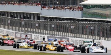 New Zealand and Australian F5000 to race in front of a big crowd at the Phillip Island Classic.