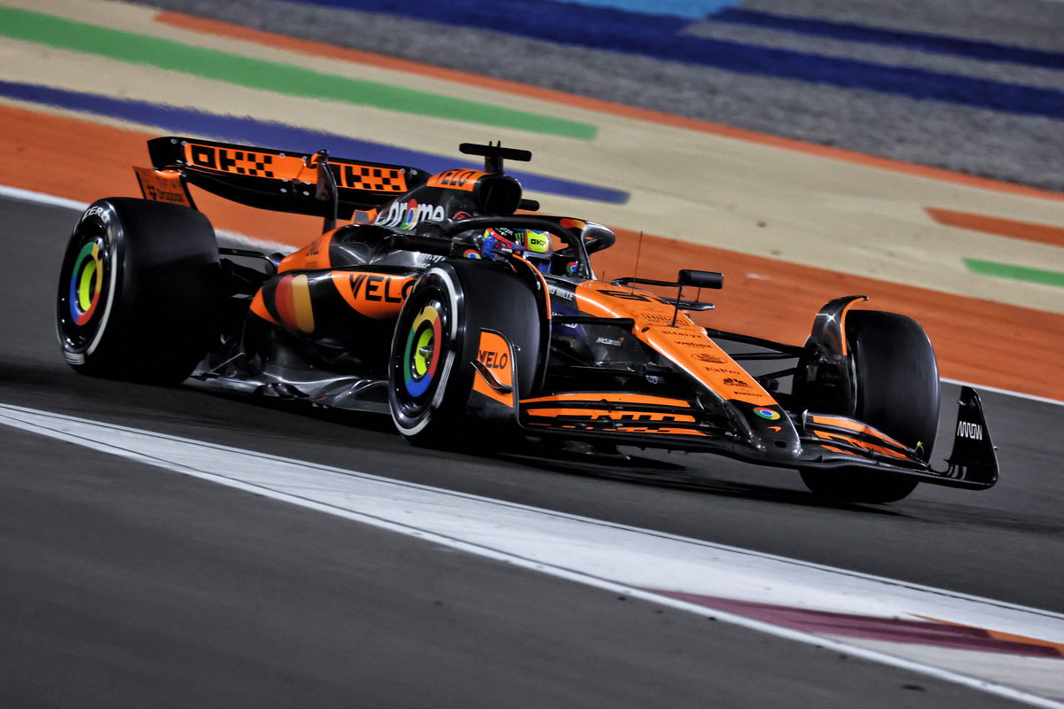 Oscar Piastri has been warned by the FIA stewards after he was deemed to have driven erratically after finishing third in the Qatar Grand Prix. Image: Moy / XPB Images