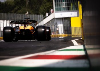 McLaren has been fined following a pit lane error during qualifying for the Italian Grand Prix. Image: Bearne / XPB Images