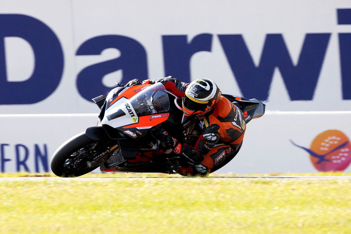 GALLERY: Friday at the 2022 Darwin Triple Crown