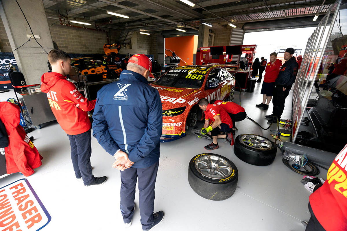 GALLERY: Behind the scenes with Triple Eight wildcard