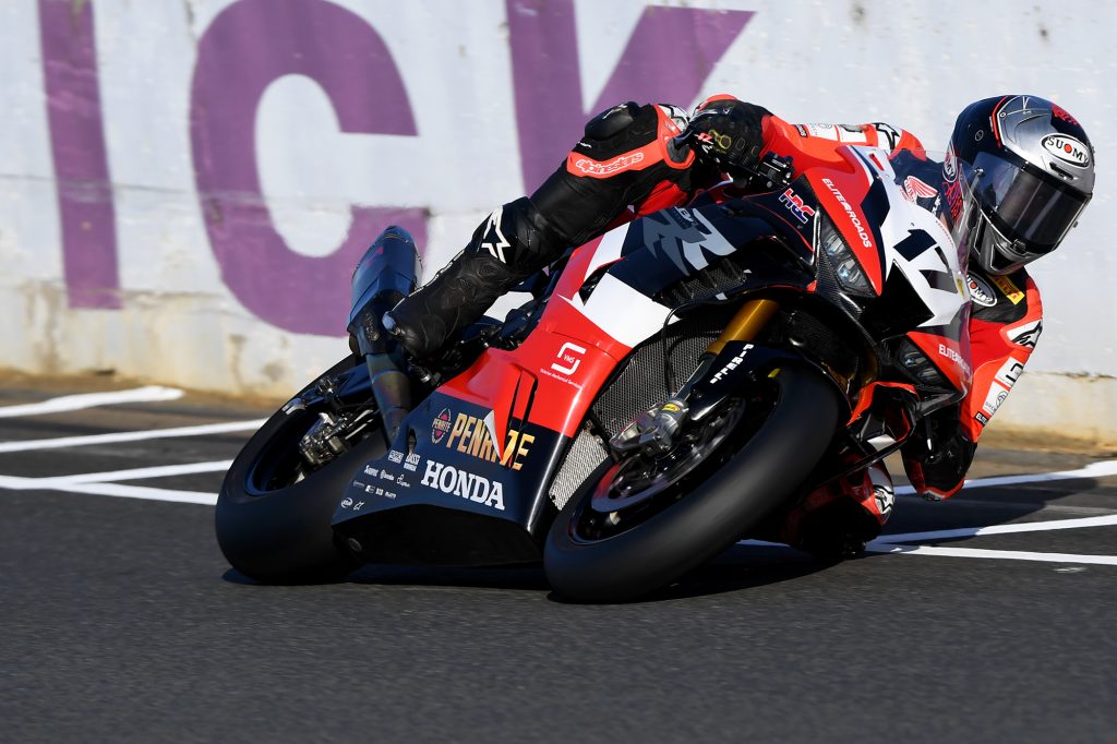Troy Herfoss won the ASBK title in the last round together for himself, ER Motorsport, and Honda. Image: Russell Colvin