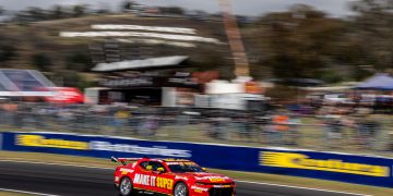 Don't miss a minute of the Bathurst 1000 thanks to our handy TV guide. Image: InSyde Media