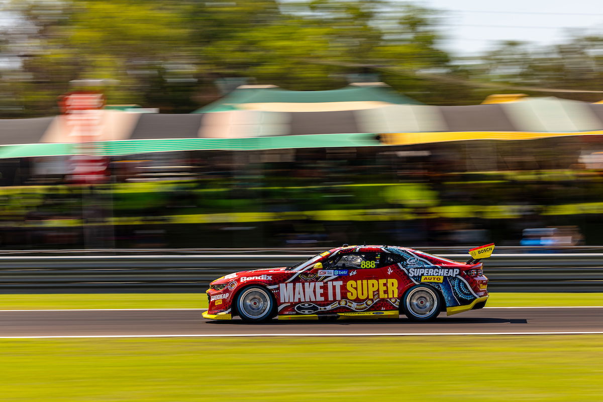 Supercars drops Perth, Darwin tyre pressure