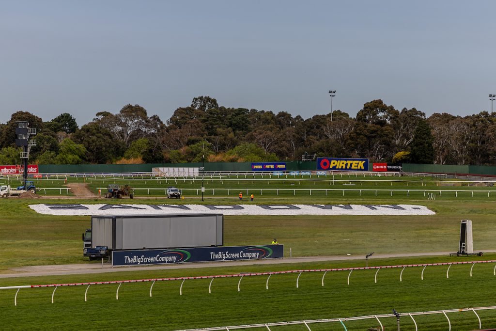 The Melbourne Racing Club has ruled out the prospect of a partial Sandown sale which would mean horse racing continues but motorsport is finished. Image: InSyde Media