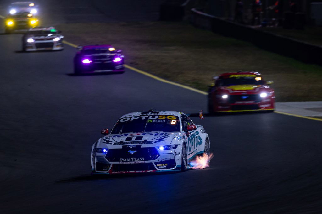 The Sunday race at this year's Sydney Motorsport Park event will now finish under lights. Image: InSyde Media