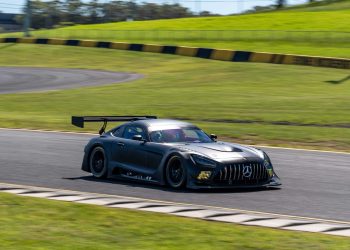 Thomas Randle, Craig Lowndes, and Cam Waters tested in the past week at Sydney Motorsport Park. Image: Matthew Totani