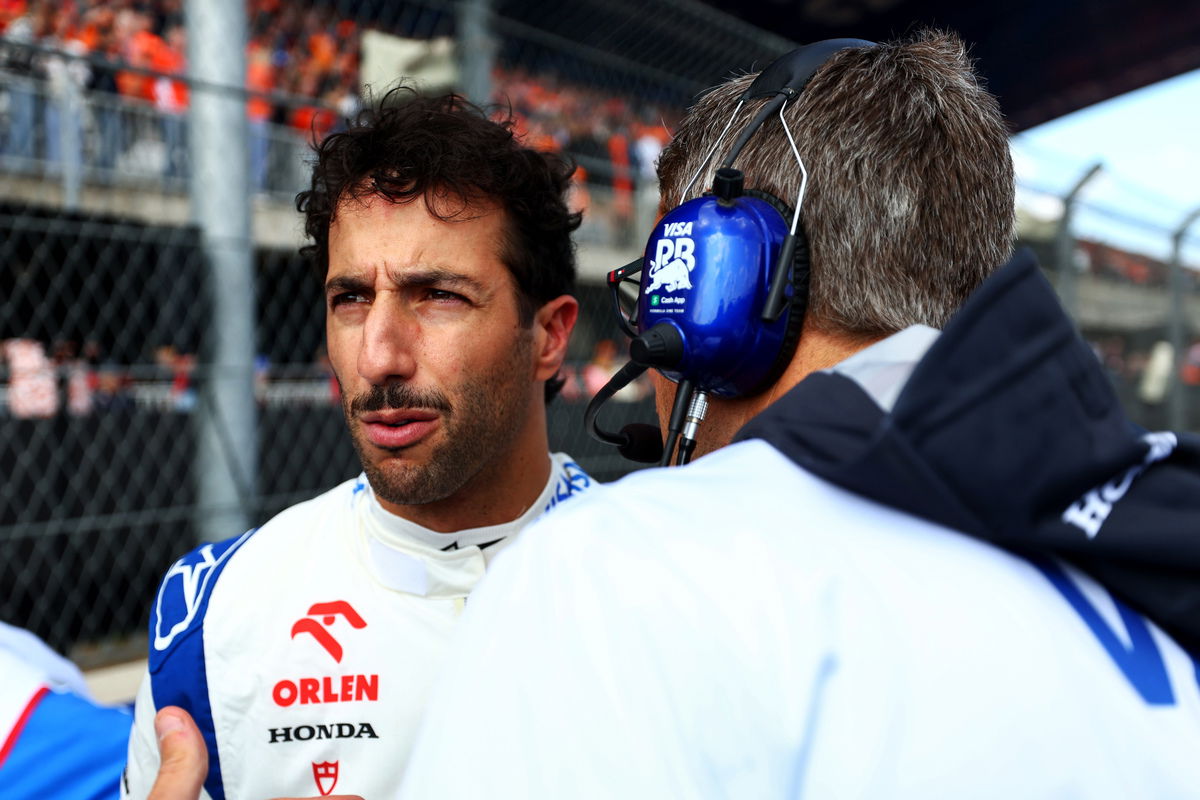 Daniel Ricciardo insists he has had no extra pressure to perform from Red Bull. Image: Coates / XPB Images