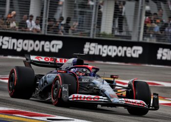 Daniel Ricciardo doesn’t understand why he and RB team-mate Yuki Tsunoda were fast during practice for the Singapore Grand Prix. Image: Moy / XPB Images