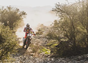 Kevin Benavides (ARG) for Red Bull KTM Factory Racing races during stage 3 of Rally Dakar 2024 from AL DUWADIMI to AL SALAMIYA, Saudi Arabia on January 08, 2024. // Flavien Duhamel / Red Bull Content Pool // SI202401080455 // Usage for editorial use only //