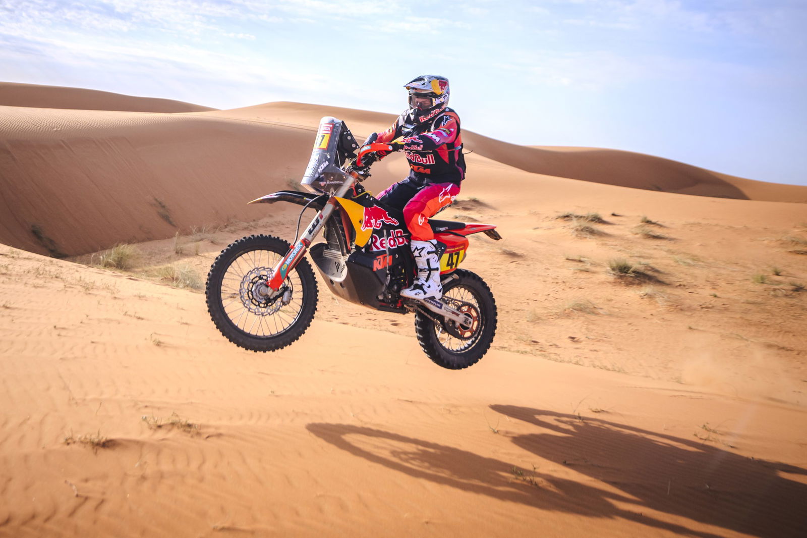 Benavides wins Stage 8 as Brabec creeps ahead