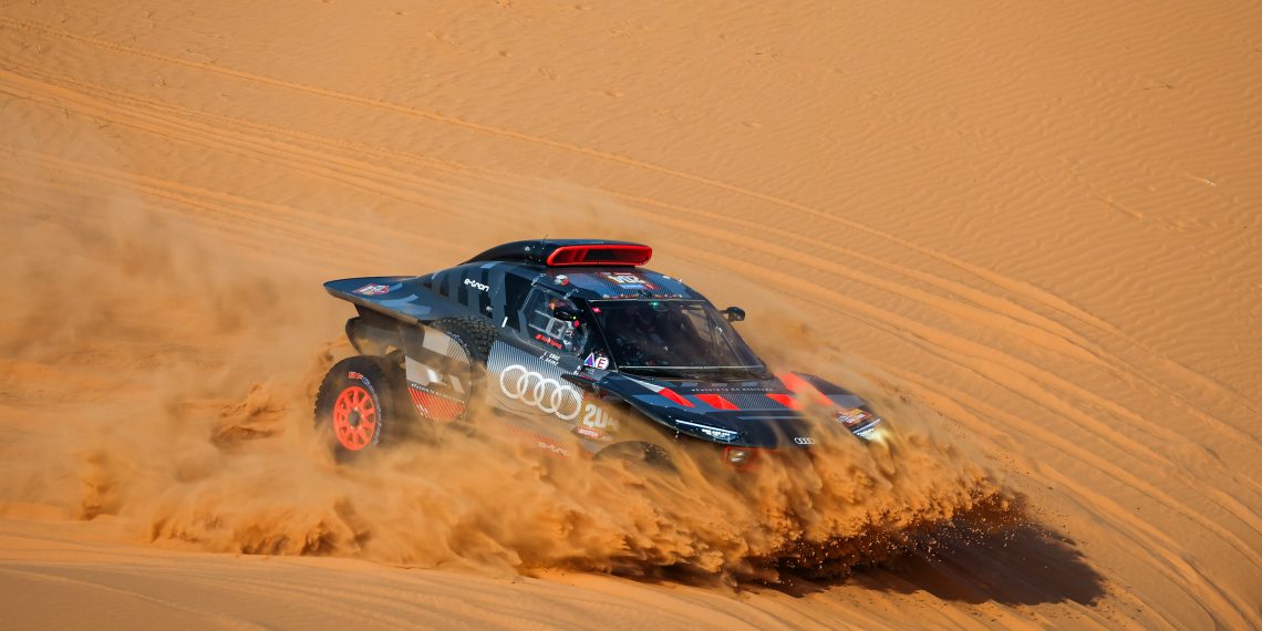 Carlos Sainz and Lucas Cruz on their Audi RS Q e-tron E2 of the Team Audi Sport during the Stage 8 of the Dakar 2024 on January 15, 2024 between Al Duwadimi and Hail, Saudi Arabia // Florent Gooden / DPPI / Red Bull Content Pool // SI202401150535 // Usage for editorial use only //
