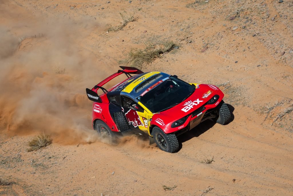 Sébastien Loeb and Fabian Lurquin on their Prodrive BRX Hunter T1+ of the Bahrain Raid Xtreme during the Stage 9 of the Dakar 2024 on January 16, 2024 between Hail and Al Ula, Saudi Arabia // Florent Gooden / DPPI / Red Bull Content Pool // SI202401160973 // Usage for editorial use only //
